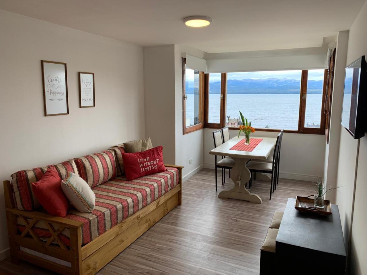 Vista al Lago Nahuel Huapi San Carlos de Bariloche Exterior foto